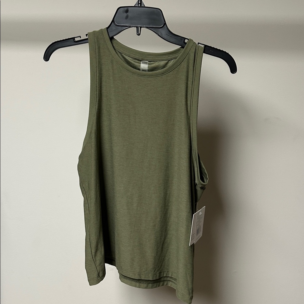 Beyond yoga rebalance muscle tank moss green heather